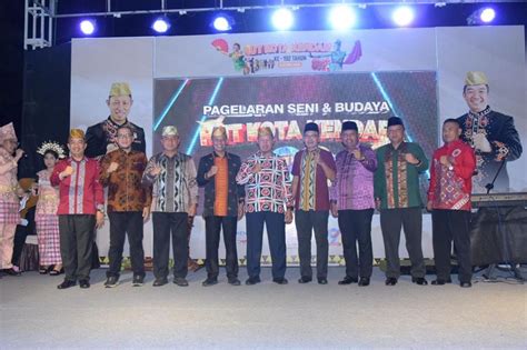 Rangkaian HUT Ke 192 Pemkot Kendari Buka Pagelaran Seni Budaya Di Eks MTQ