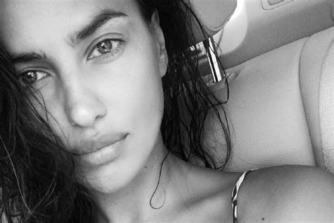 Irina Shayk Passa F Rias Longe Da Filha E De Bradley Cooper Veja As