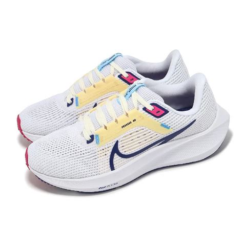 Nike 耐吉 慢跑鞋 Wmns Air Zoom Pegasus 40 女鞋 白 藍 小飛馬 氣墊 緩衝 運動鞋 Dv3854 105