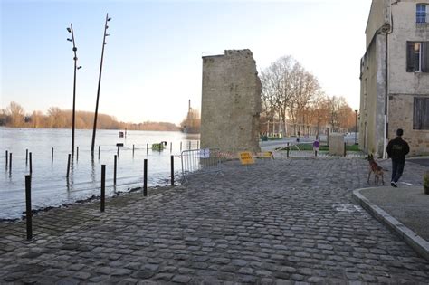 Inondations en Gironde à Langon le pic de crue de la Garonne est