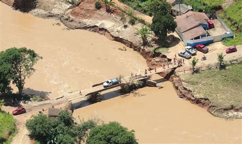 Bahia Chega A 27 Mortos E 30 000 Desabrigados Pelas Chuvas