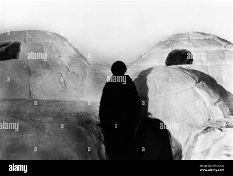 America Alaska Igloo 1910 20 Stock Photo Alamy
