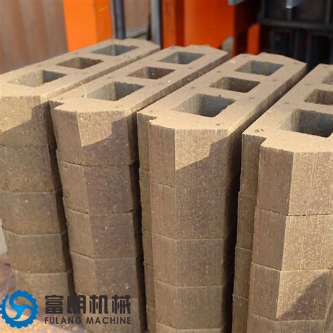 Hollow Interlocking Soil Earth Block Brick Making Machine China