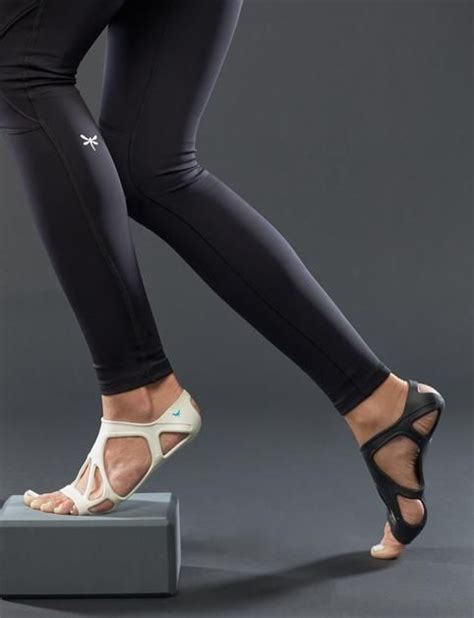 Barre, Yoga & Pilates Workout Shoes - Fitness Apparel | Barreletics ...