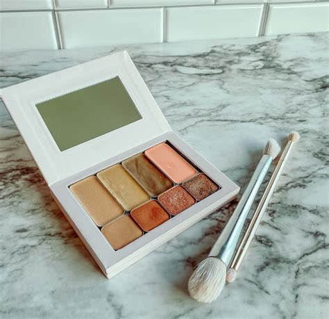 A Basic Makeup Kit For Beginners The Farmstyle