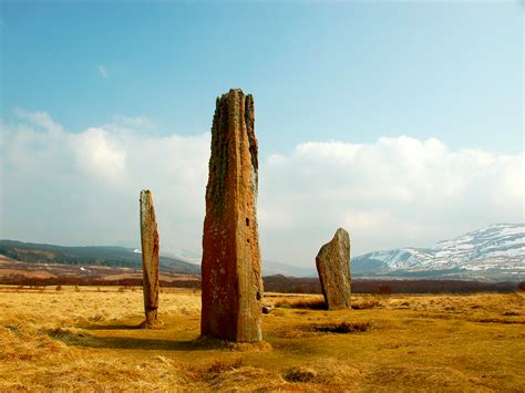 15 stone circles that are even more beautiful than Stonehenge ...