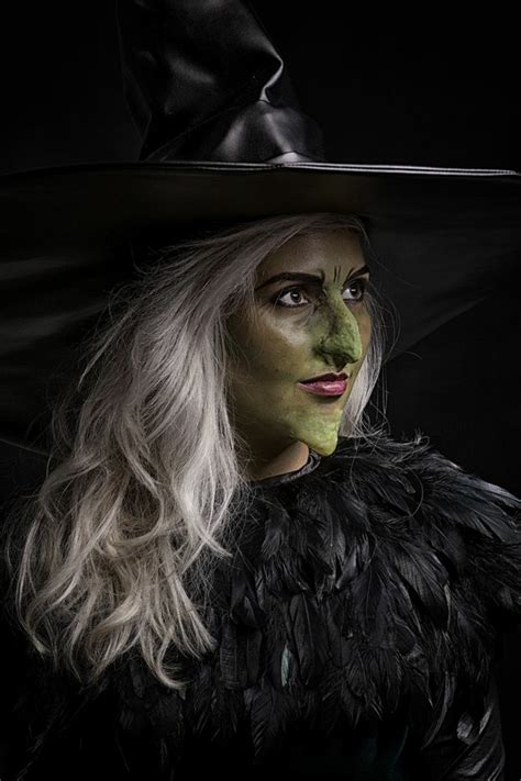 Halloween Schminke Hexen Make Up Mit Grusel Effekt