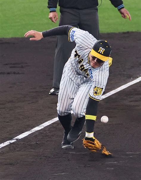 【阪神】佐藤輝が痛恨失策起点に桐敷拓馬がオリックス宗から同点2点適時打を浴びる プロ野球 日刊スポーツ