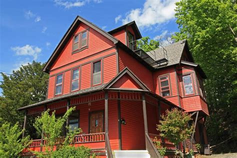 48 Nice Red Houses Photos