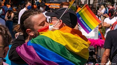 Orgullo Lgbt Es La 30° Marcha Nacional En Buenos Aires