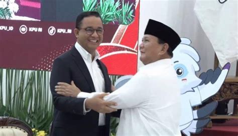 Momen Prabowo Peluk Dan Guncang Badan Anies Usai Pidato Perdana Di