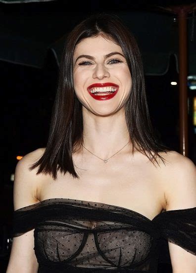 Alexandra Daddario Nude Pics And Topless Sex Scenes