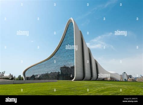 Azerbaiyán Bakú 20 De Mayo De 2017 Heydar Aliyev Centre Edificio Con