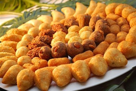 Salgadinhos de Aniversário Receitas fáceis práticas e deliciosas