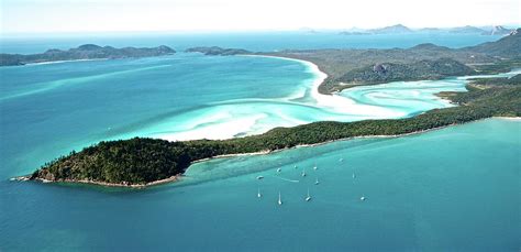 Whitsunday Islands by Richard Rydge