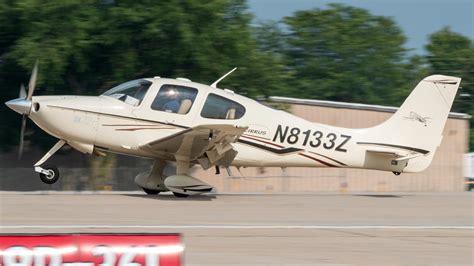 N Z Private Cirrus Sr By Sam B Aeroxplorer Photo Database