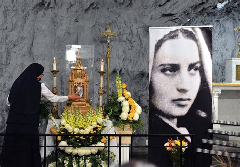 Visit Of St Bernadette Relics Spurs Parish Unity At Our Lady Of