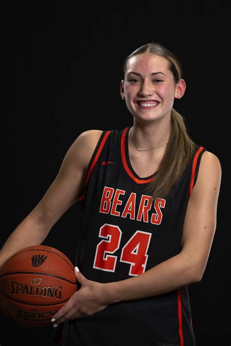 WBL Girls Basketball Portraits 2023 Lisa Siddons