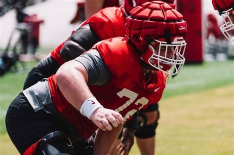 Georgia Football Offensive Lineman Griffin Scroggs Enters Ncaa Transfer