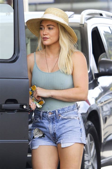 Hilary Duff Braless 9 Photos TheFappening