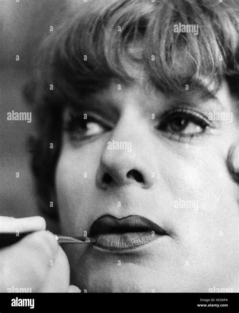 SOME LIKE IT HOT Tony Curtis Being Made Up 1959 Stock Photo Alamy