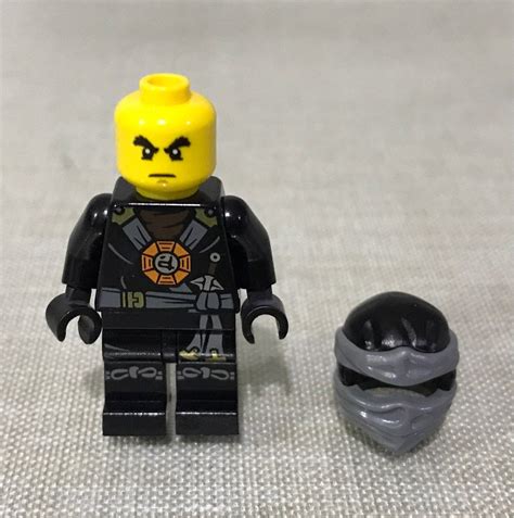 LEGO Deepstone Cole Black Ninjago Minifigure Njo140 With Katana