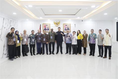 Jajaki Kerja Sama Menpora Terima Kunjungan Delegasi Oic Ca