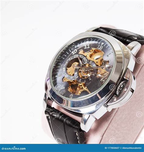 Luxury Fashion Wrist Watches Stock Image - Image of dial, bracelet: 177850607