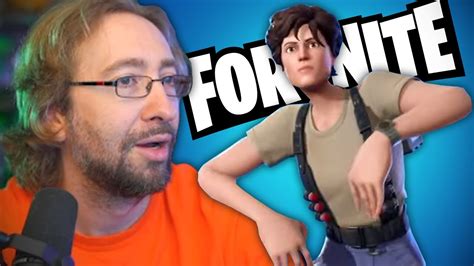 Max finally tries Fortnite - YouTube