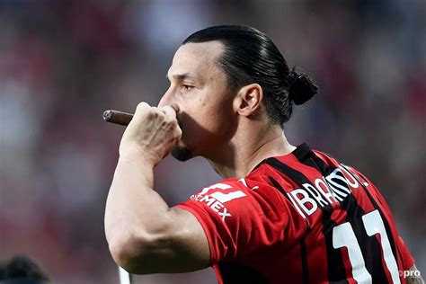 Incre Ble Zlatan Ibrahimovic Regresa Al Ac Milan Despu S De Un A O De