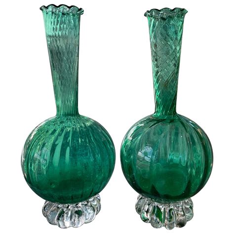 Vintage Pair Of Murano Glass Emerald Green Bud Vases For Sale At 1stdibs Vintage Bud Vases