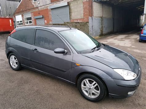 2004 Ford Focus 16 Zetec Automatic 3 Door Hatchback Grey In Denholme