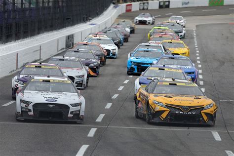 NASCAR Martinsville Schedule Cup Series Xfinity Series Race Start