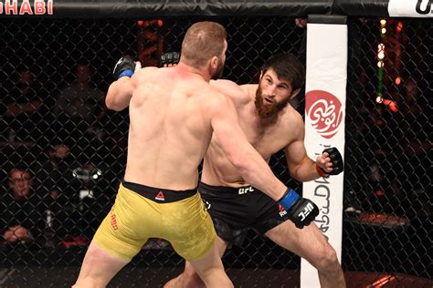 Em busca da sétima vitória no UFC Magomed Ankalaev encara Volkan