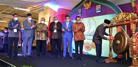 Luncurkan Halal Industri Event Wapres Minta Industri Halal Besar