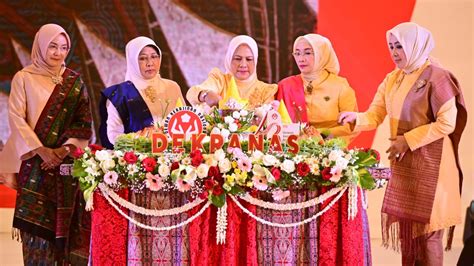 Ibu Iriana Dan Anggota Oase Kim Hadiri Peringatan Hut Dekranas Ke