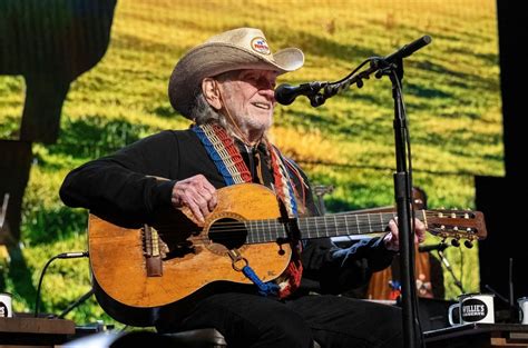 Willie Nelson's Farm Aid Reveals D.C. March 2023 Plans