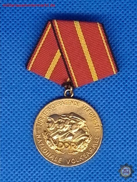 Verdienstmedaille der Nationalen Volksarmee gold Für hervorragende