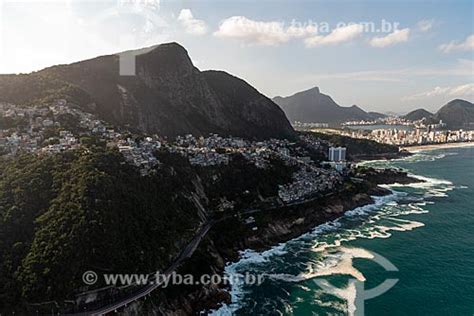 Tyba Online Assunto Foto Aérea Da Avenida Niemeyer Com A Praia Do