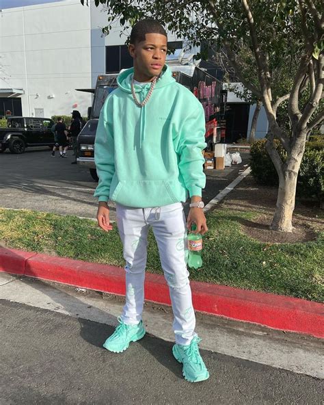 Yk Osiris Outfit From January Whats On The Star