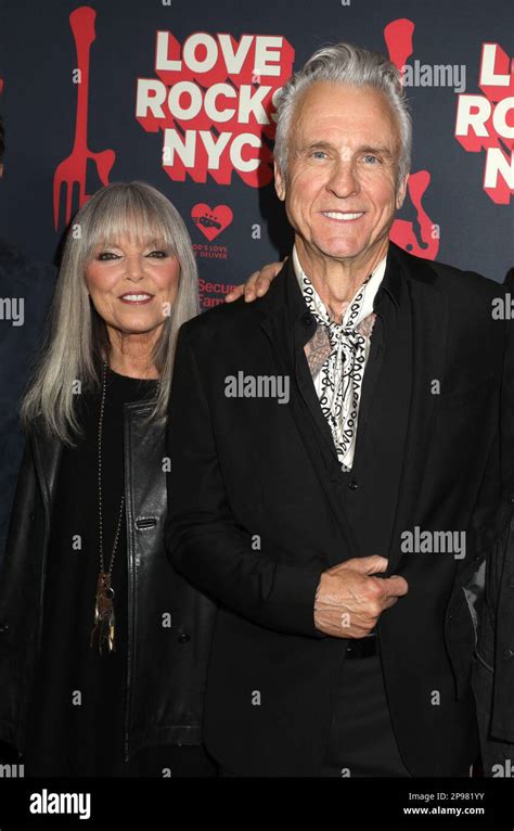 Pat Benatar Husband Neil Giraldo Hi Res Stock Photography And Images