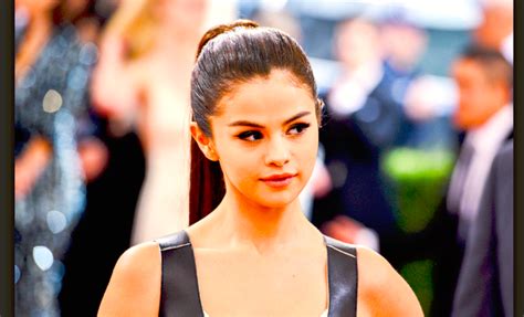 Selena Está Loca Vida Latina