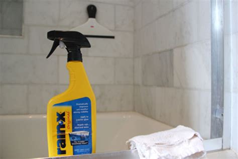 17 Surprisingly Easy Ways To Deep Clean Your Bathroom Wrapped In Rust