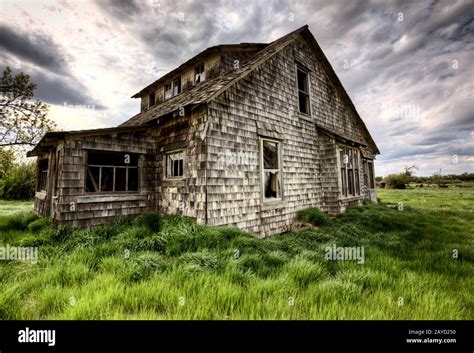 Exterior Abandoned House Stock Photo Alamy