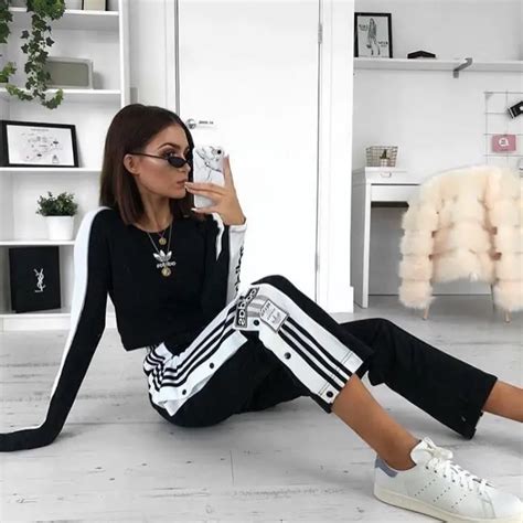 36 Outfits Con Ropa Adidas De Moda Que Te Encantarán