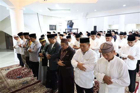 Wali Kota Danny Gelar Dzikir Doa Bersama Sambut Tahun Baru