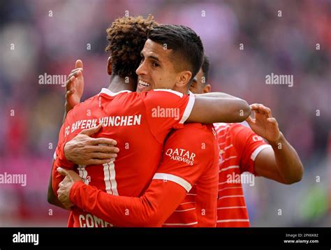 Torfest Joao Cancelo Fc Bayern München Fcb 22 Mit Kingsley Coman Fc