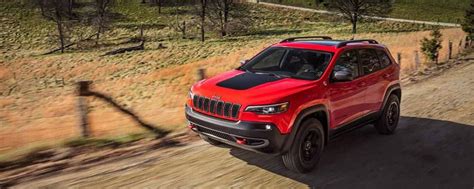 2019 Jeep Cherokee Performance | Specs & Features | Midway Auto Dealerships