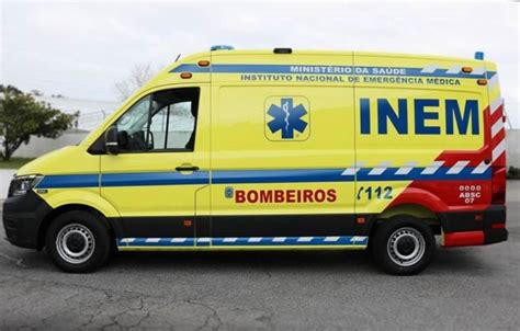 INEM renova ambulância do Posto de Emergência Médica dos Bombeiros da