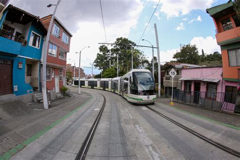 Metro De Medell N Tuhistorianosmueve On Twitter Buenos D As El